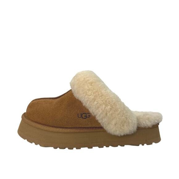 UGG Disquette Suede Sheep Skin Slip On Closed Round Toe Platfrom Clog Slippers 8 - Picture 1 of 6